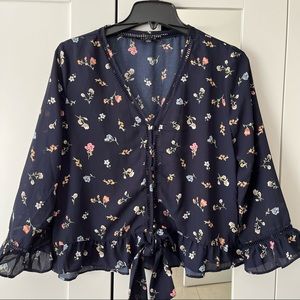 Timing Navy Floral Top Size Large